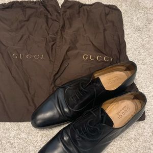 Gucci black lace up dress shoes